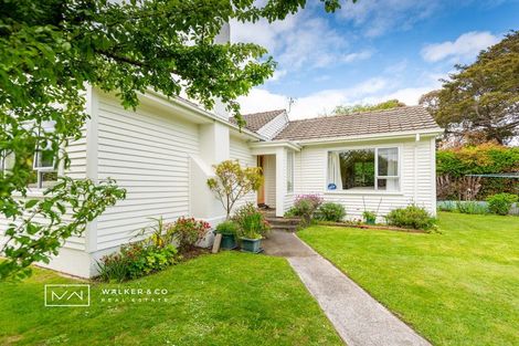 Photo of property in 10 Terminus Street, Silverstream, Upper Hutt, 5019