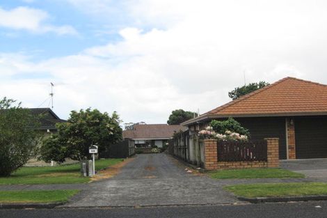 Photo of property in 69 Walter Strevens Drive, Conifer Grove, Takanini, 2112