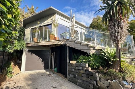 Photo of property in 22 Domain Crescent, Muriwai, Waimauku, 0881