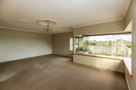 Photo of property in 4 Mclean Street, Strandon, New Plymouth, 4312