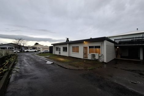 Photo of property in 33 Fulford Street, New Plymouth, 4310