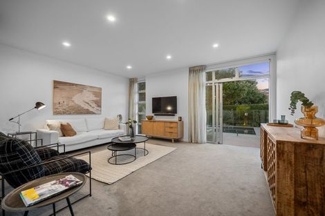 Photo of property in 8 Sylvan Park Avenue, Milford, Auckland, 0620