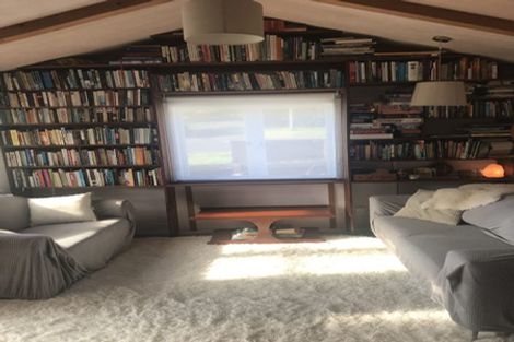 Photo of property in 44 Lorenzen Bay Road, Raglan, 3225