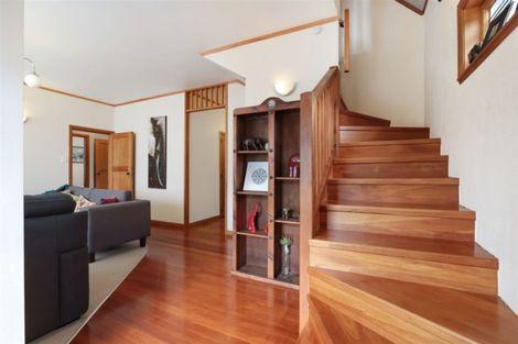 Photo of property in 1 Jellicoe Drive, Hamilton East, Hamilton, 3216