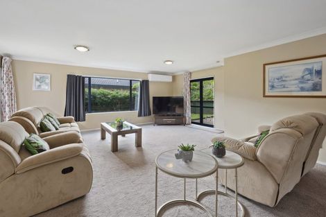 Photo of property in 56a Aquarius Drive, Kawaha Point, Rotorua, 3010