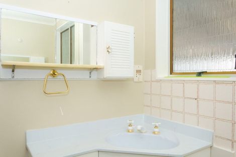 Photo of property in 8 Kentucky Street, Totara Park, Upper Hutt, 5018