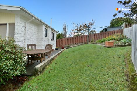 Photo of property in 35 Pioneer Crescent, Helensburgh, Dunedin, 9010