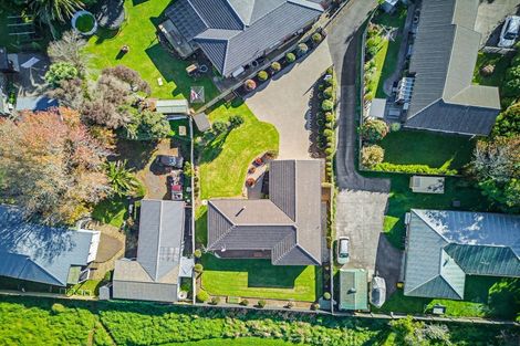 Photo of property in 23 Brookesmith Drive, Waiuku, 2123