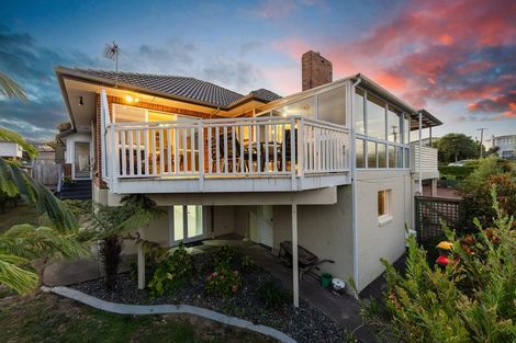 Photo of property in 148a Cliff View Drive, Green Bay, Auckland, 0604