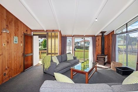 Photo of property in 4 Lina Place, Waiuku, 2123