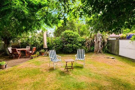 Photo of property in 16 Waitawa Place, Lynmore, Rotorua, 3010