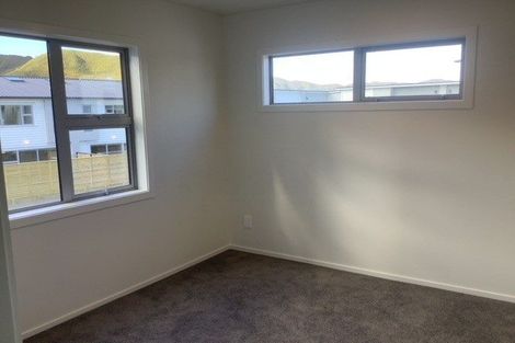 Photo of property in 31 Mcgrath Way, Taita, Lower Hutt, 5011