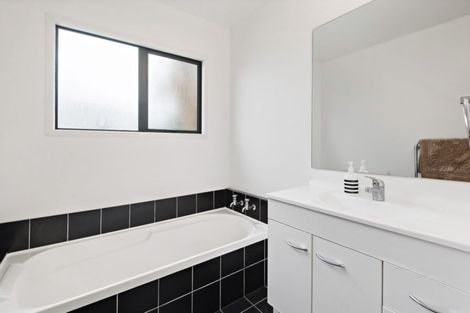 Photo of property in 198 Wellington Street, Pukekohe, 2120