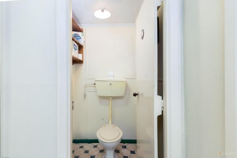 Photo of property in 70 Rhodes Street, Waimate, 7924