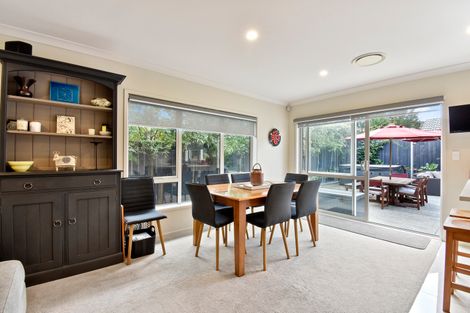 Photo of property in 2/11 Collie Street, Hillpark, Auckland, 2102