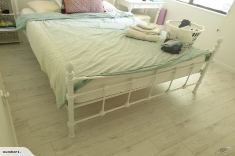 Photo of property in 16 Meynell Court, Glen Eden, Auckland, 0602