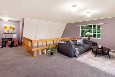 Photo of property in 12 Tadley Court, Goodwood Heights, Auckland, 2105