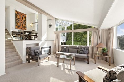 Photo of property in 16 Tai Paku Paku Road, Karaka Bays, Wellington, 6022