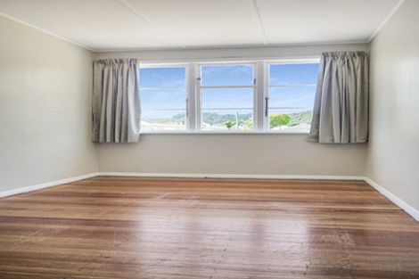 Photo of property in 13-15 Gillespie Street, Taita, Lower Hutt, 5011