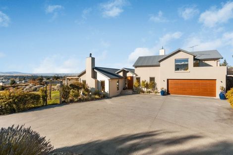 Photo of property in 10 Old Golf Course Road, Bridge Hill, Alexandra, 9320