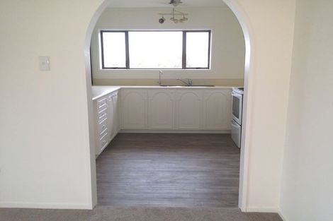 Photo of property in 9/10 Hunter Street, Hamilton Lake, Hamilton, 3204