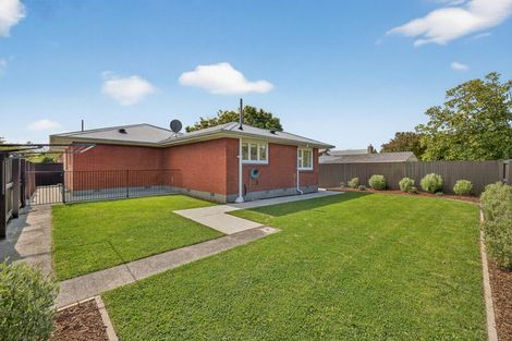 Photo of property in 2/64 Roberta Drive, Somerfield, Christchurch, 8024