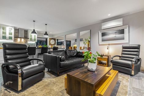 Photo of property in 1079 Kahikatea Flat Road, Waitoki, Kaukapakapa, 0871