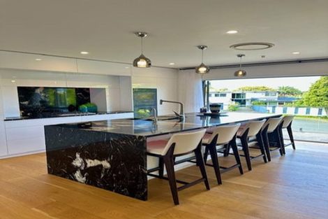 Photo of property in 1 Manaia Place, Mairangi Bay, Auckland, 0630