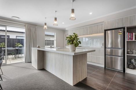 Photo of property in 19 Lewis Close, Rangiora, 7400