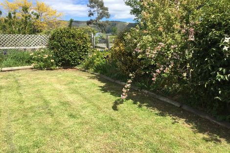 Photo of property in 61 Rhodes Street, Waimate, 7924