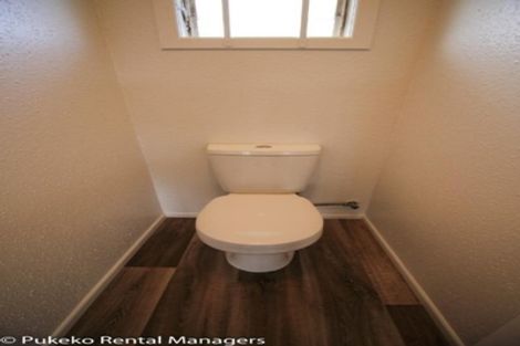 Photo of property in 19 Lynmore Drive, Hillpark, Auckland, 2102