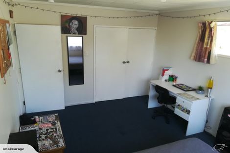 Photo of property in 46 Sunnyside Road, Sunnyvale, Auckland, 0612