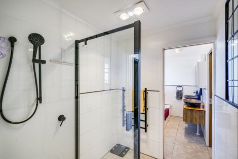 Photo of property in 1107 Willowpark Road North, Mayfair, Hastings, 4122