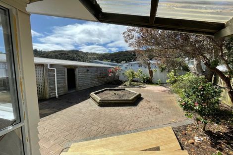 Photo of property in 52 Meremere Street, Wainuiomata, Lower Hutt, 5014