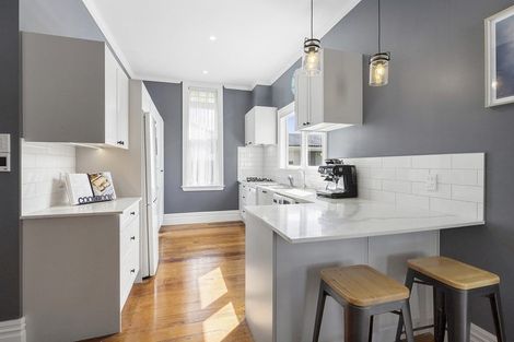 Photo of property in 31 Kapiti Crescent, Titahi Bay, Porirua, 5022