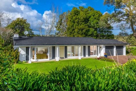 Photo of property in 68 Henwood Road, Taupaki, Henderson, 0782