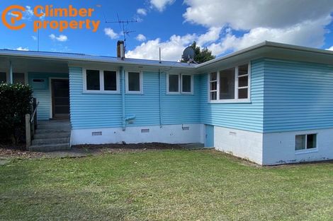 Photo of property in 8 Sherwood Avenue, Te Atatu South, Auckland, 0610