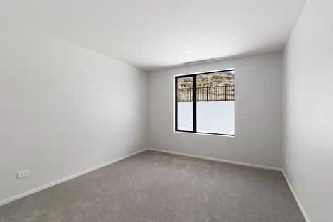 Photo of property in 6 Red Deer Rise, Kelvin Heights, Queenstown, 9300