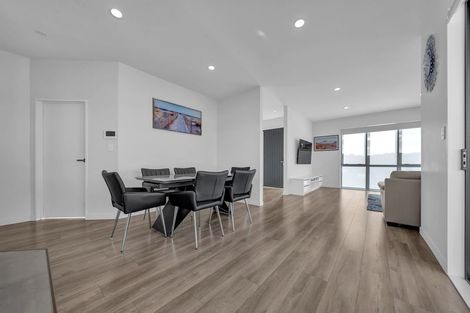 Photo of property in 13 James Elliot Way, Pokeno, 2402