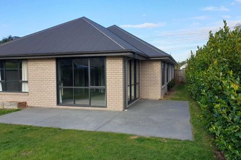 Photo of property in 38 Little Oaks Drive, Yaldhurst, Christchurch, 8042