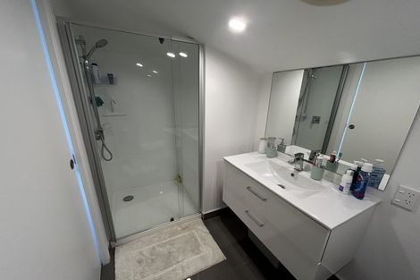 Photo of property in 5/15 Chivalry Road, Glenfield, Auckland, 0629