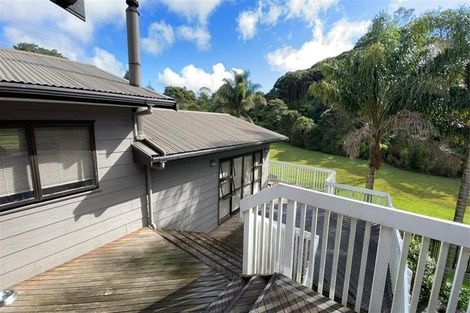 Photo of property in 10 Lowtherhurst Road, Massey, Auckland, 0614