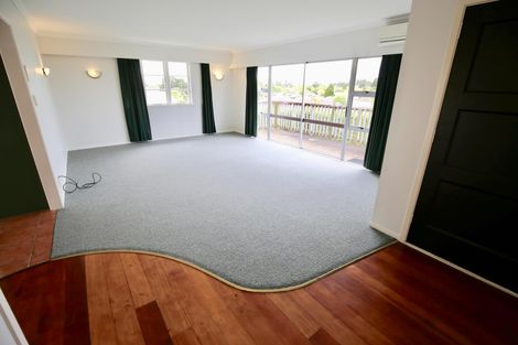 Photo of property in 18 Windsor Road, Maeroa, Hamilton, 3200