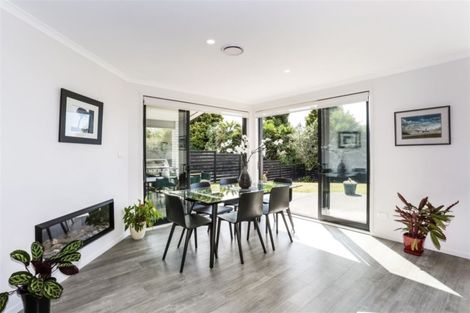 Photo of property in 6 Stonedale Drive, Pukekohe, 2120