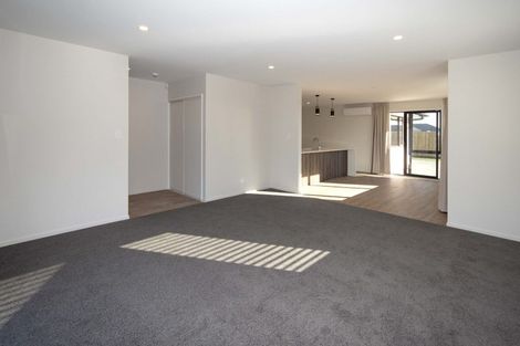 Photo of property in 21 Cousins Street, Woodend, 7691