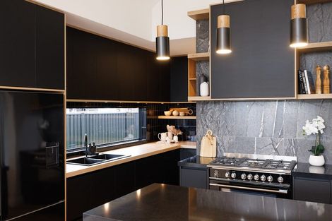 Photo of property in 13 Aarts Place, One Tree Point, 0118