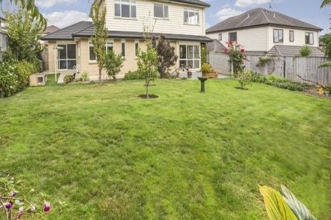 Photo of property in 6 Briar Vale Place, Flat Bush, Auckland, 2016