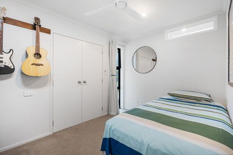 Photo of property in 24 Barbados Way, One Tree Point, 0118