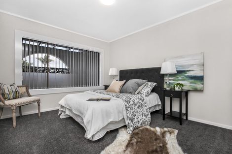 Photo of property in 4/8 Wood Street, Papakura, 2110