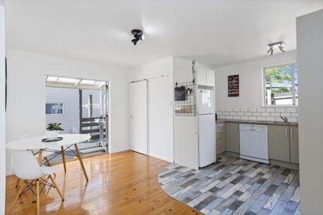 Photo of property in 46d Percy Road, Papamoa Beach, Papamoa, 3118